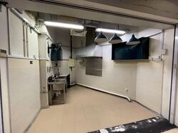East Village (D16), Retail #610992431
